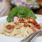 close up food plate table 1048944 21200307